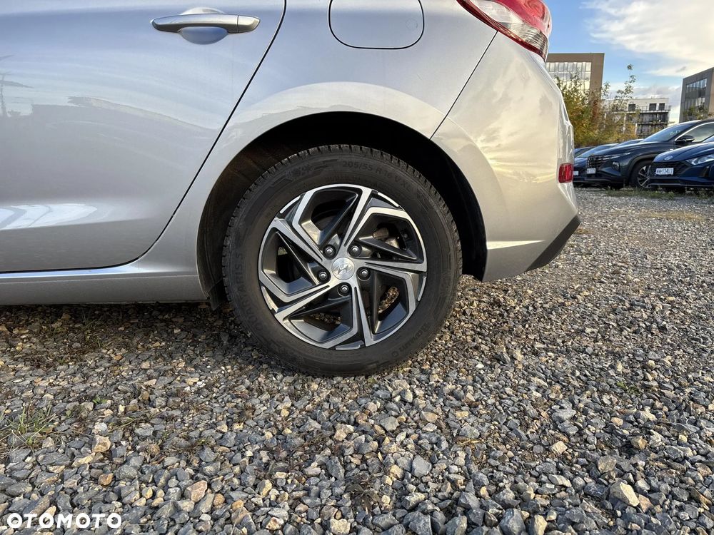 Hyundai i30 1.5 T-GDI 48V Smart - 21