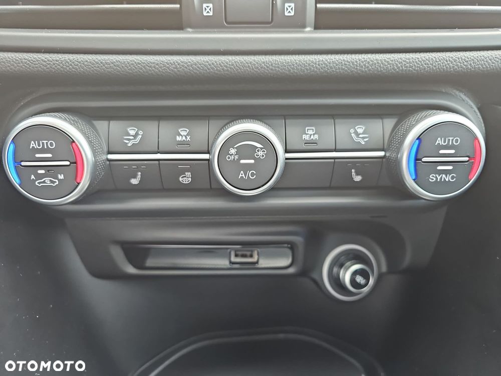 Alfa Romeo Giulia - 14