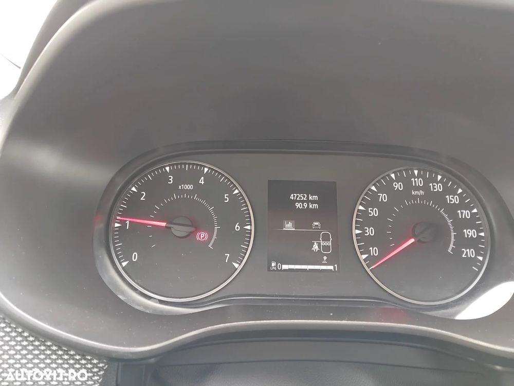 Dacia Logan TCe 90 MT6 Expression - 8