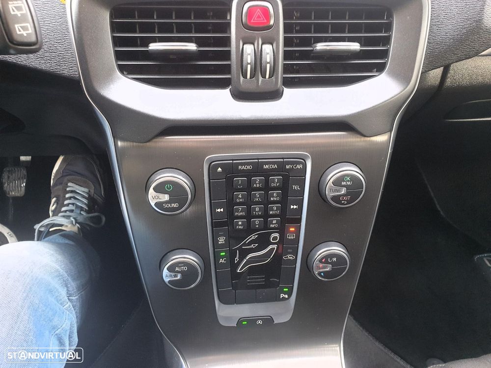 Volvo V40 1.6 D2 Eco Kinetic - 23
