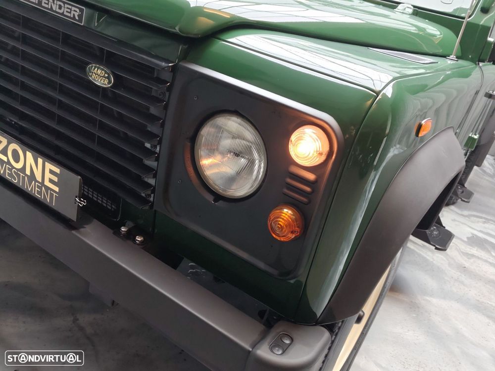 Land Rover Defender 110 2.5 TD5 Metal Top - 18