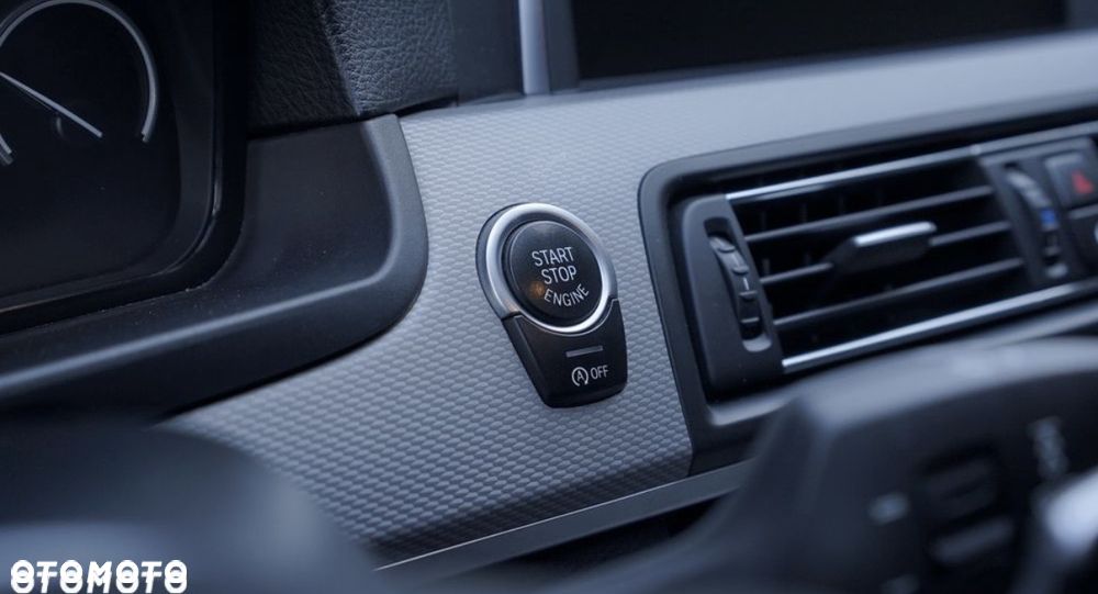 BMW Seria 5 525d xDrive Modern Line - 21