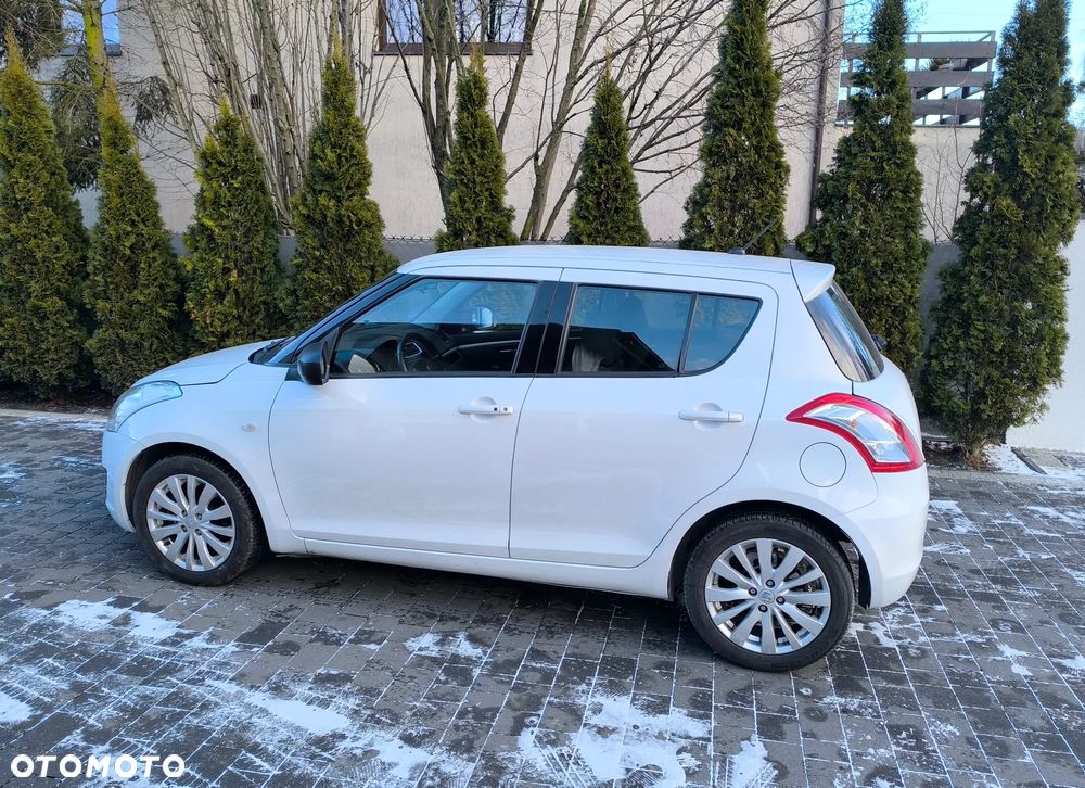 Suzuki Swift - 11