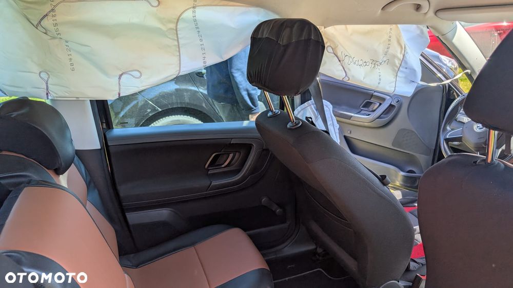 Skoda Roomster 1.6 TDI DPF Scout PLUS EDITION - 12