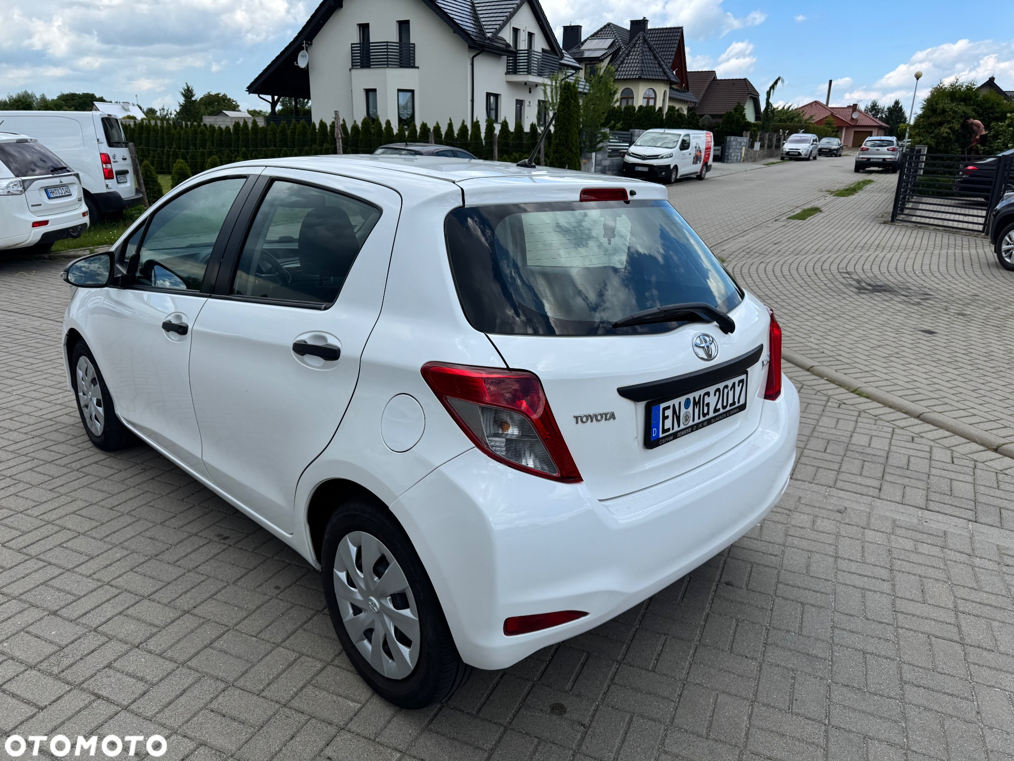 Toyota Yaris 1.33 Luna - 9