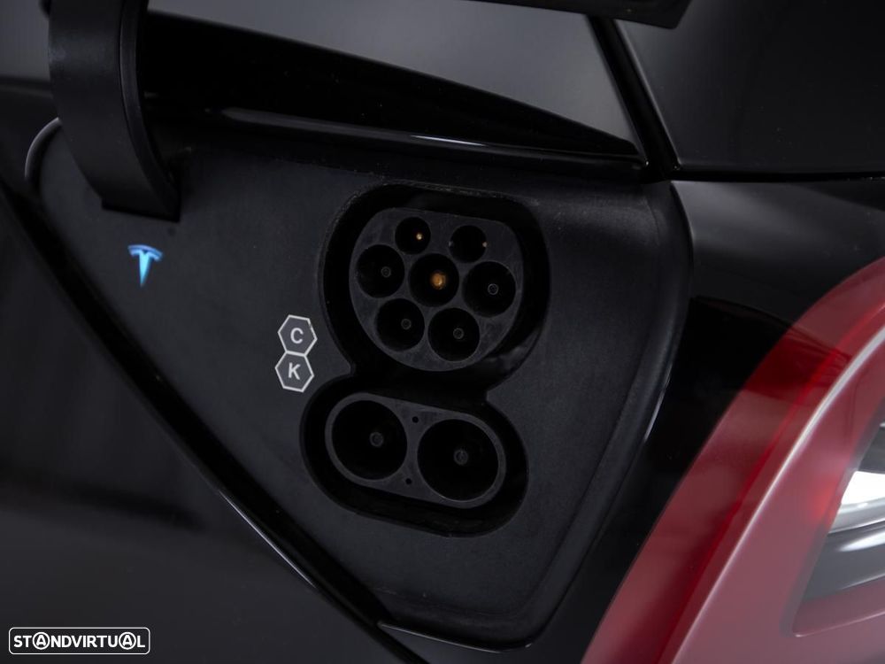 Tesla Model Y Long Range Tração Integral - 15