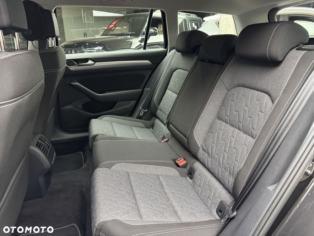 Volkswagen Passat Variant - 15