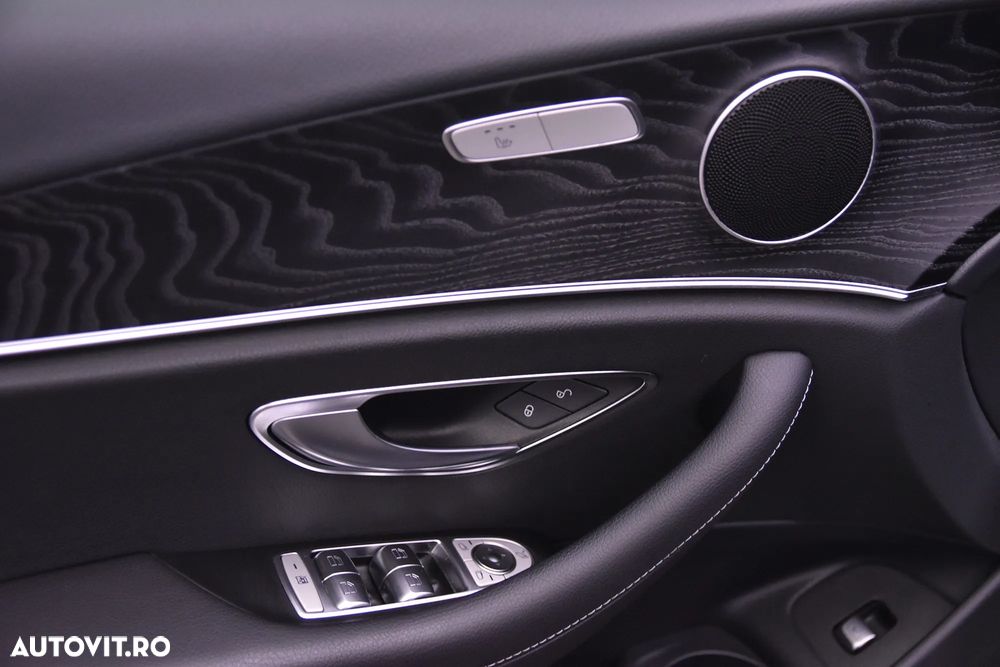 Mercedes-Benz E - 14