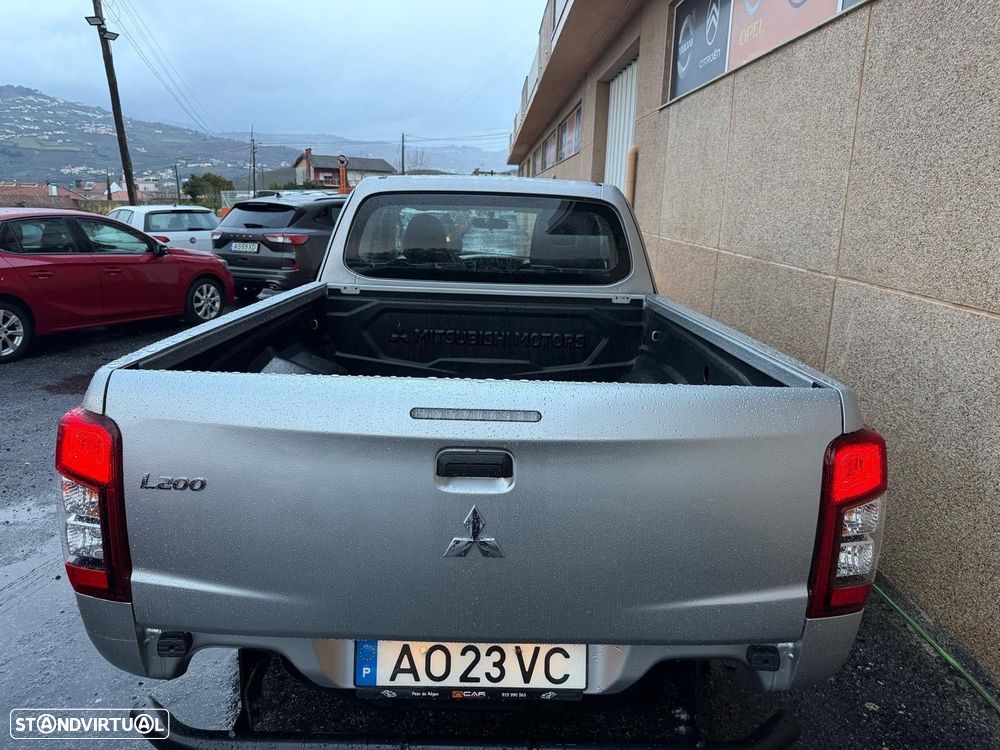 Mitsubishi L200 2.3 DI-D Space Cab Campera 4WD - 11