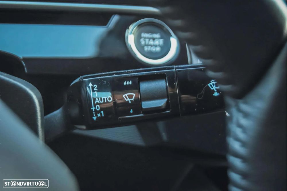 Peugeot 3008 1.2 Hybrid Allure e-DCS6 - 18