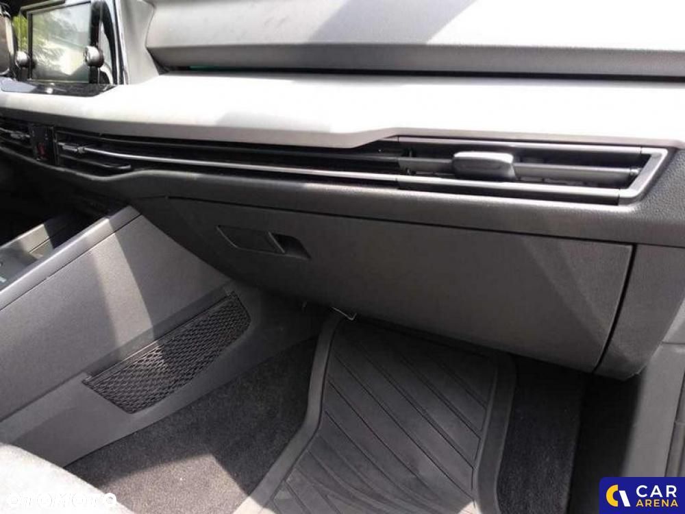 Volkswagen Golf - 38