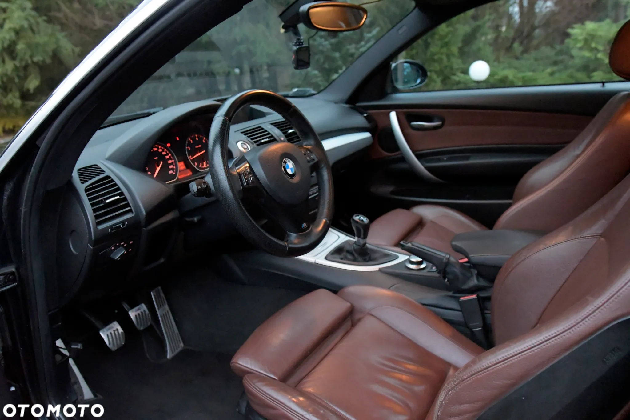 BMW Seria 1 120i - 11