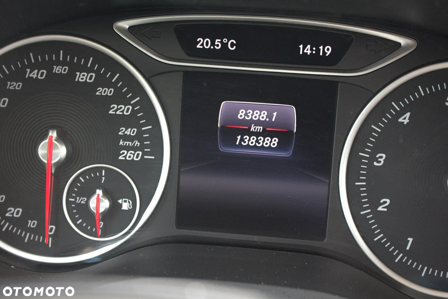 Mercedes-Benz Klasa B 180 (BlueEFFICIENCY) - 22