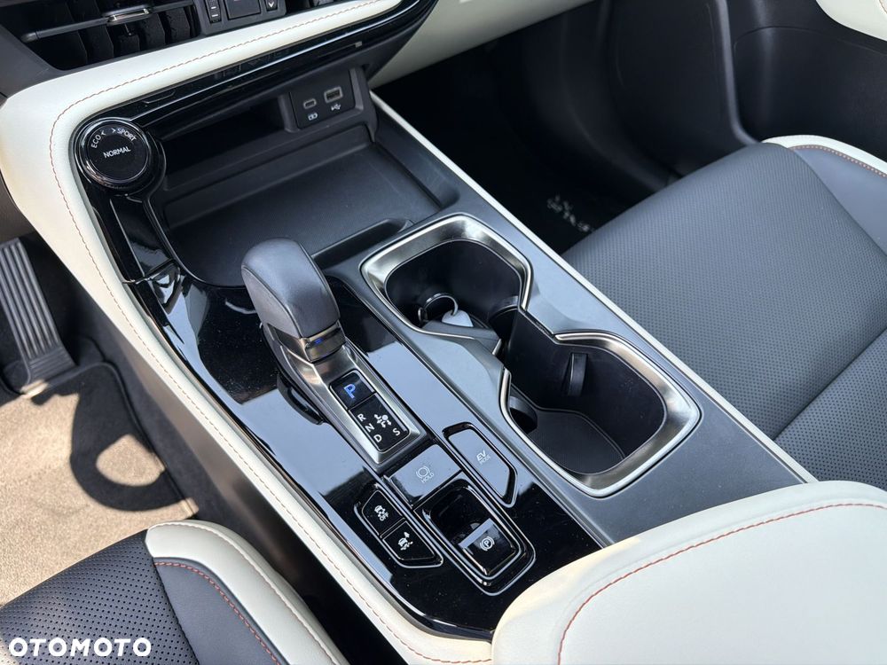 Lexus NX 350h Prestige AWD - 25