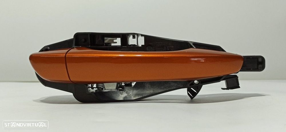 PUXADOR EXTERIOR FRENTE DIREITO PEUGEOT 2008 (P1) GT LINE - 1