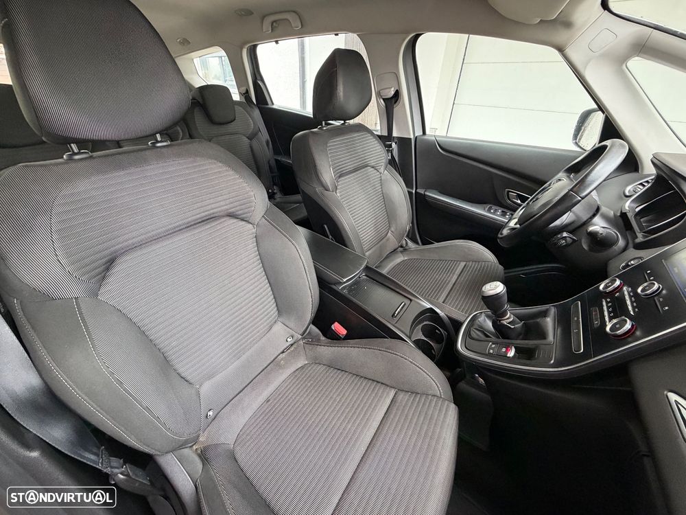 Renault Grand Scénic ENERGY dCi 110 EXPERIENCE - 9