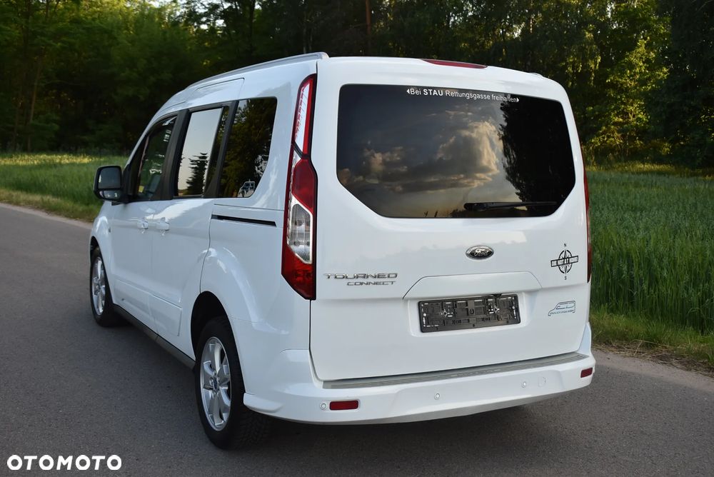 Ford Tourneo Connect - 10