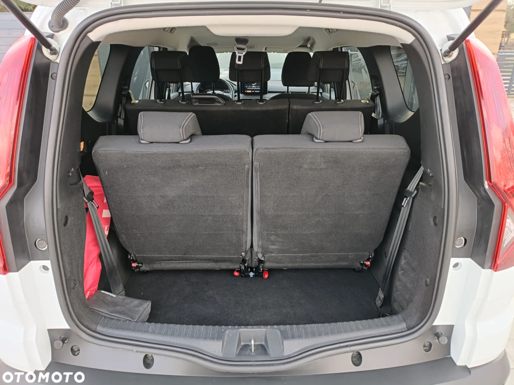 Dacia Jogger 1.0 TCe Expression 7os - 9