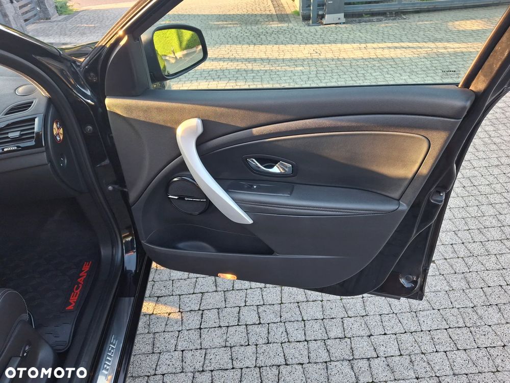 Renault Megane ENERGY TCe 115 Start & Stop Bose Edition - 20