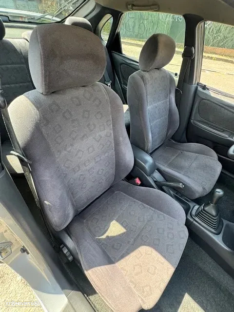 Toyota Corolla L/B 1.4 Sol AC - 18