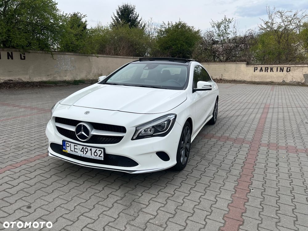 Mercedes-Benz CLA 180 - 1