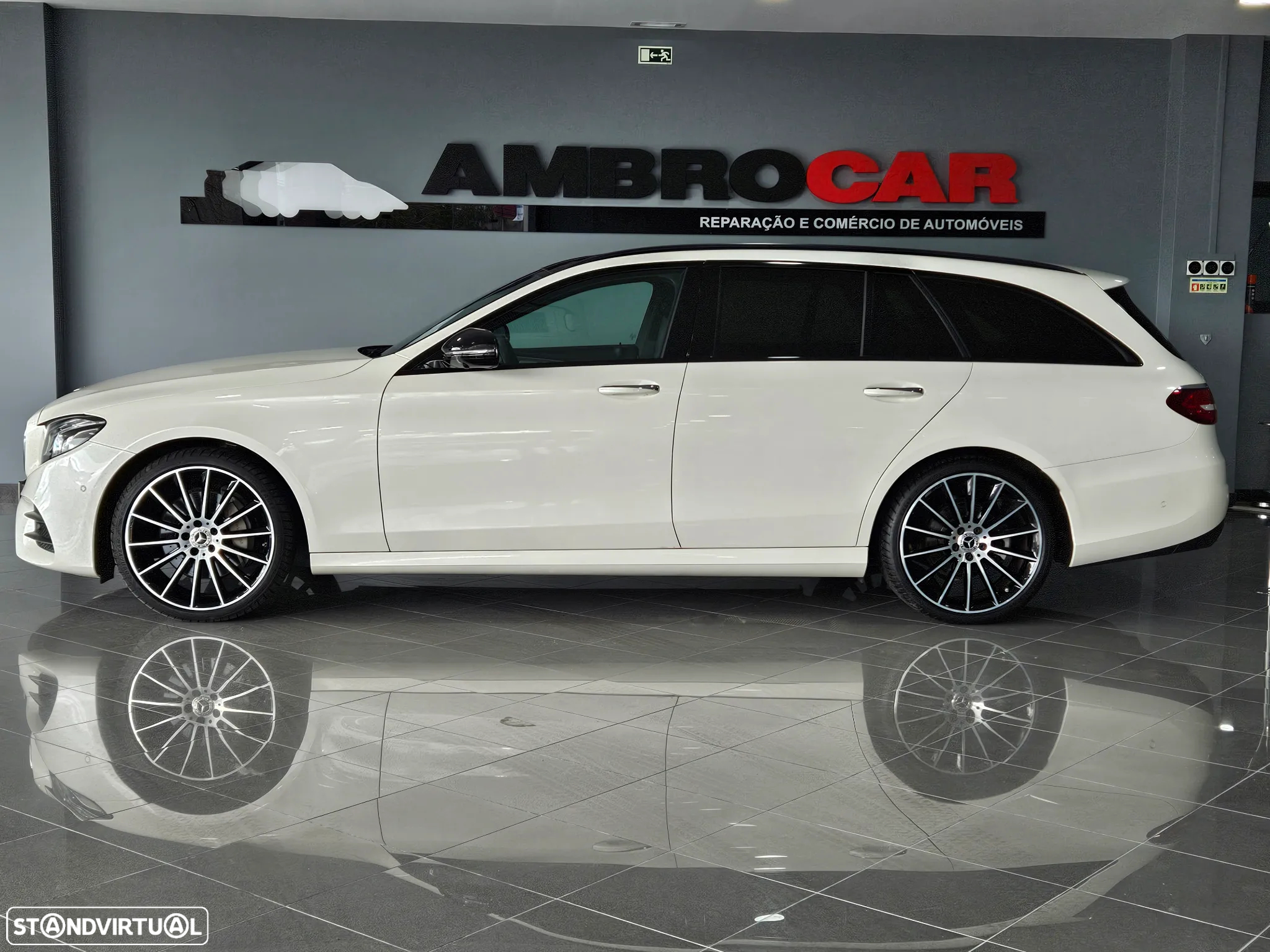 Mercedes-Benz E 300 d AMG Line - 3