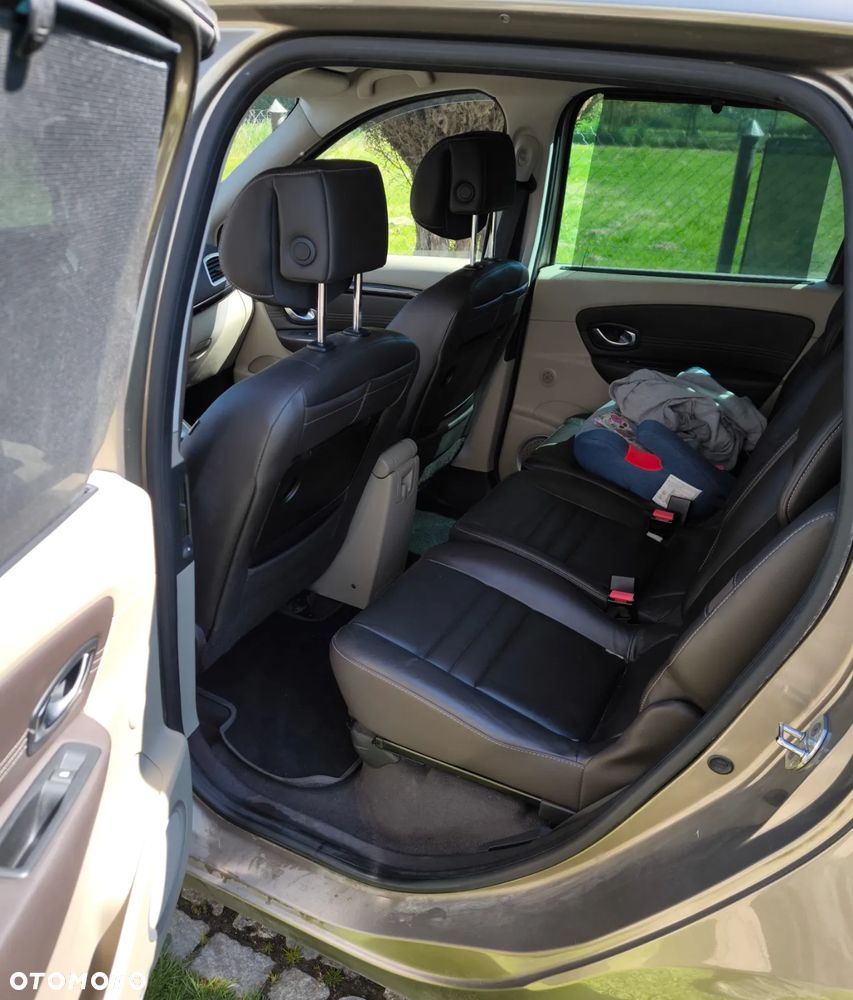 Renault Scenic 1.4 16V TCE Bose Edition - 10