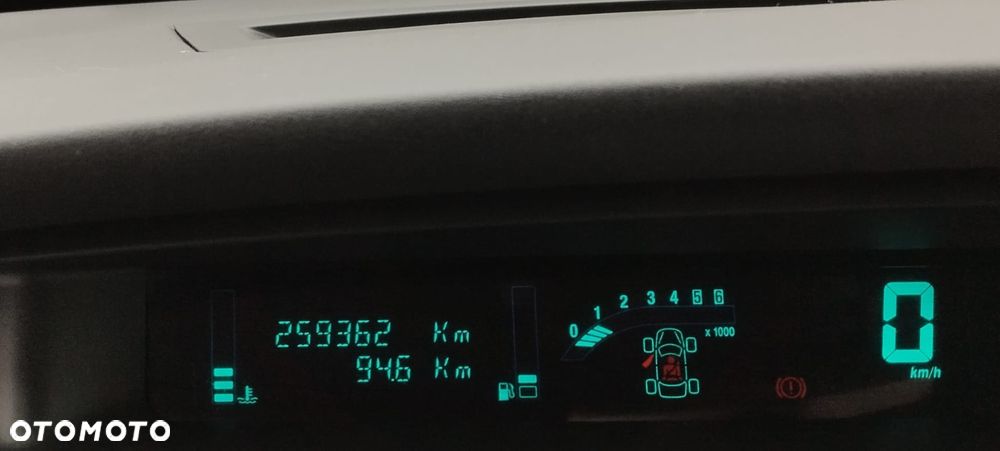 Renault Scenic 2.0 dCi FAP Privilege - 11