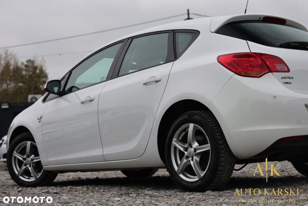 Opel Astra - 16