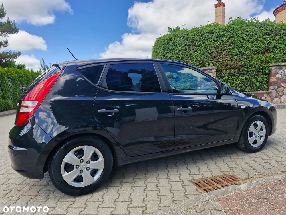 Hyundai i30 1.4 Classic - 11