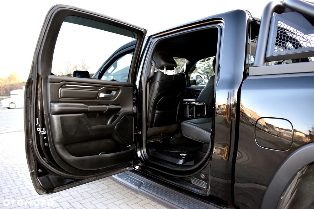 Dodge RAM - 15