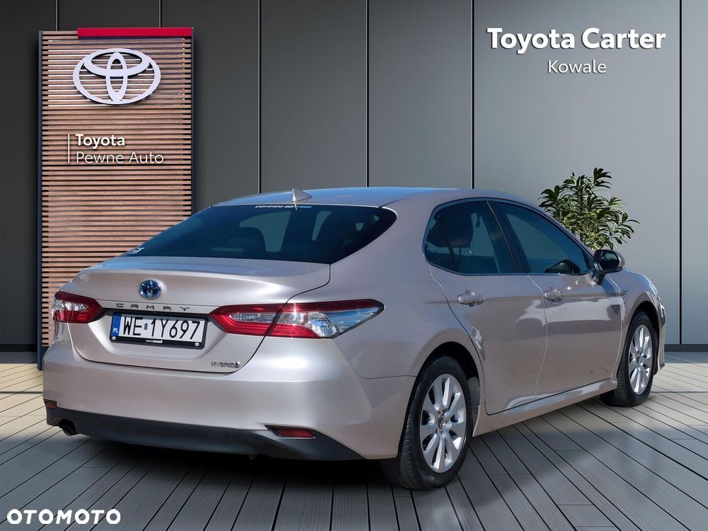 Toyota Camry 2.5 Hybrid Comfort CVT - 6