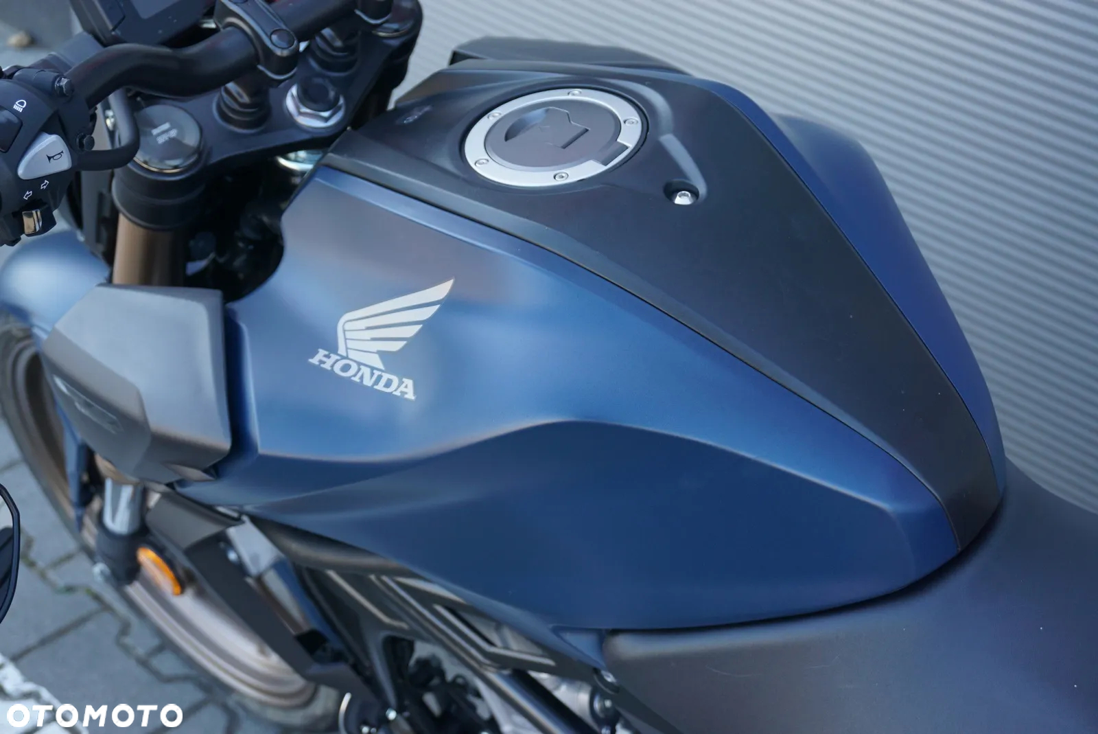 Honda CB - 19