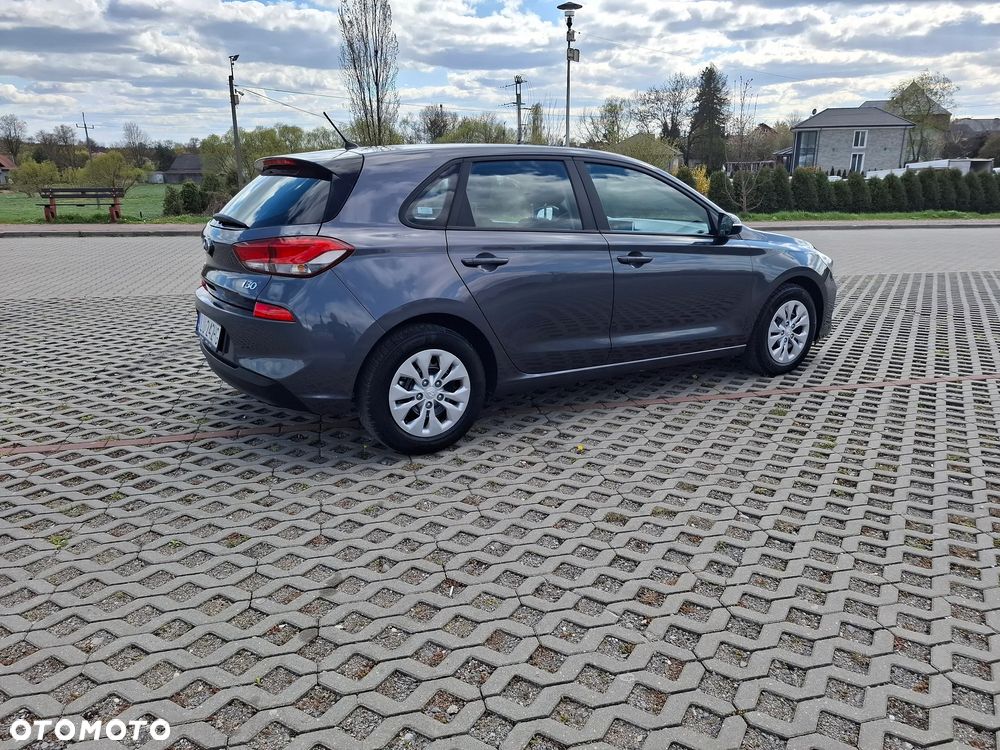 Hyundai i30 1.4 Classic + - 6