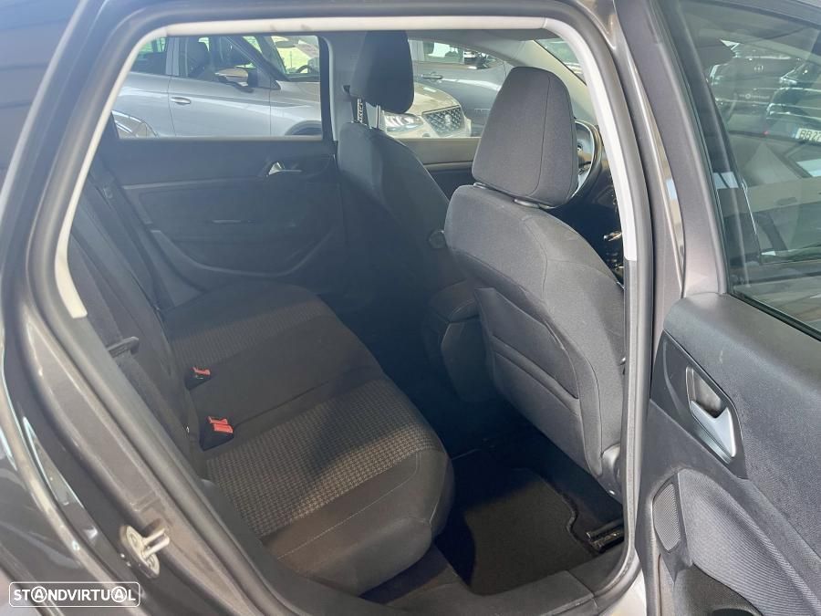Peugeot 308 SW 1.5 BlueHDi Style - 26