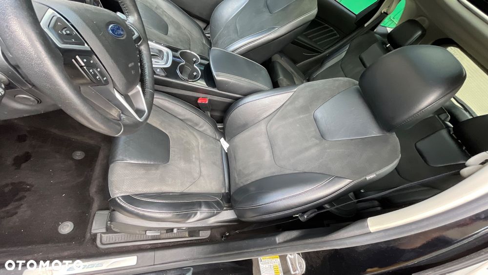 Ford Edge - 30