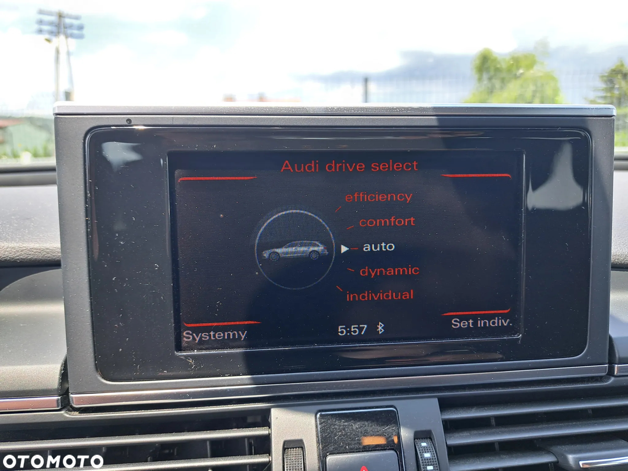 Audi A6 Avant 2.0 TDI Ultra S tronic - 22