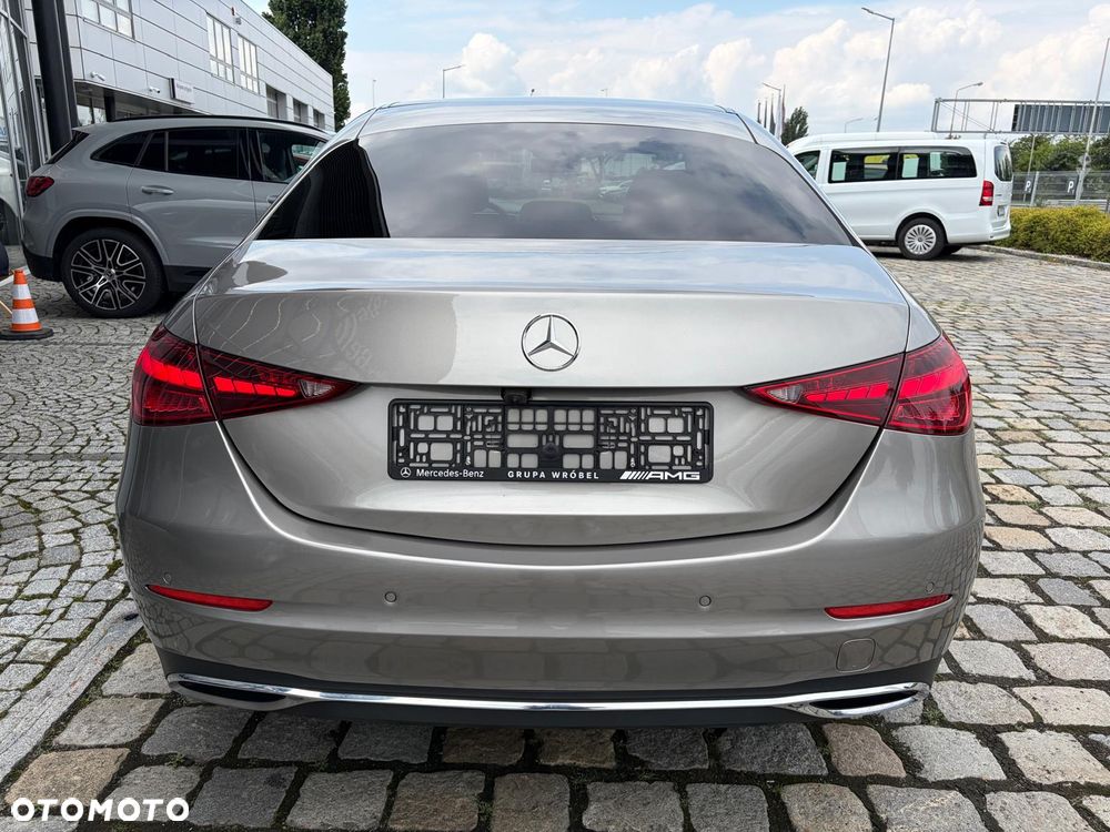 Mercedes-Benz Klasa C 180 mHEV Avantgarde - 5