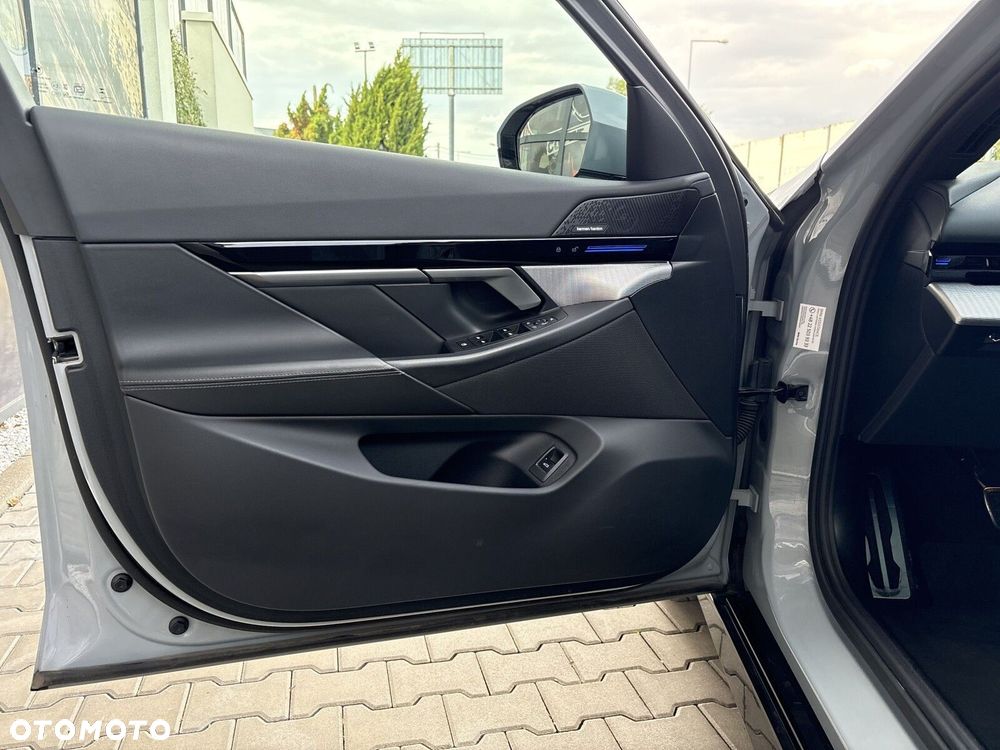 BMW Seria 5 - 12