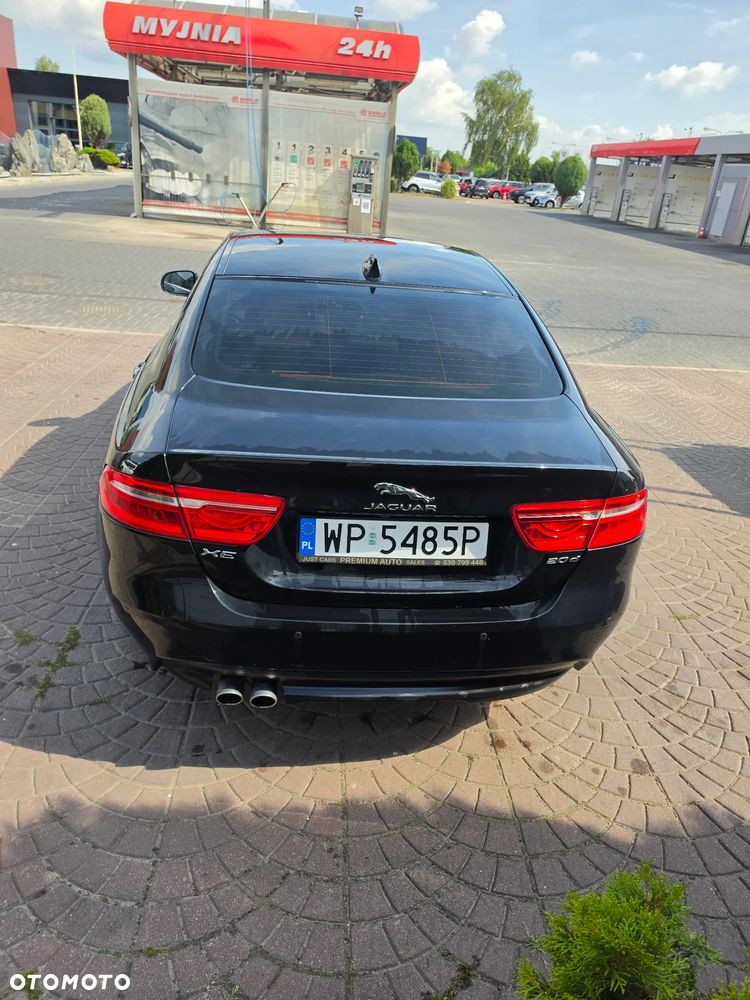 Jaguar XE 2.0 D Prestige - 15