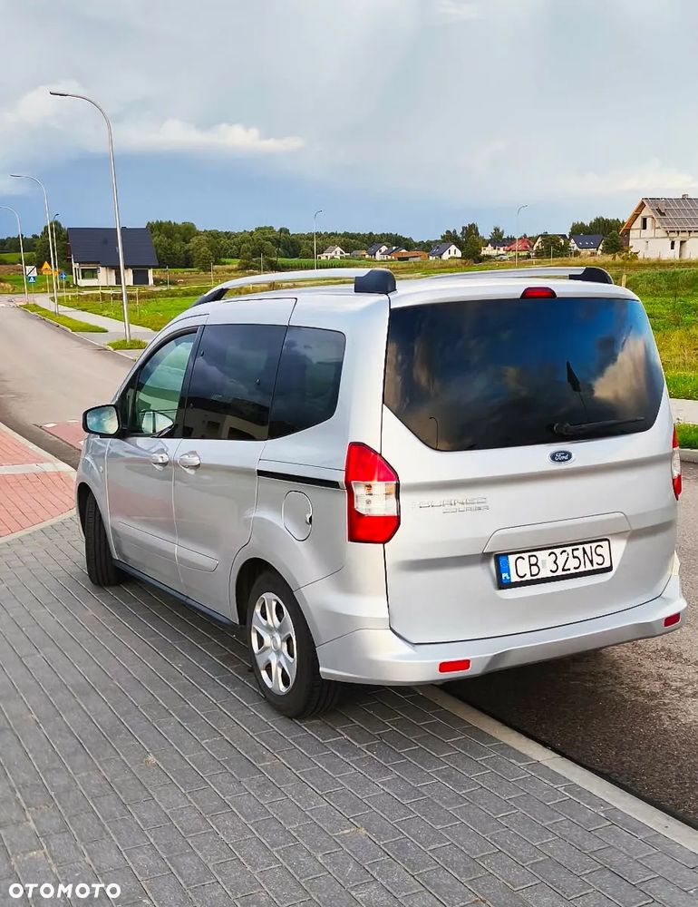 Ford Tourneo Courier 1.5 TDCi Trend - 11