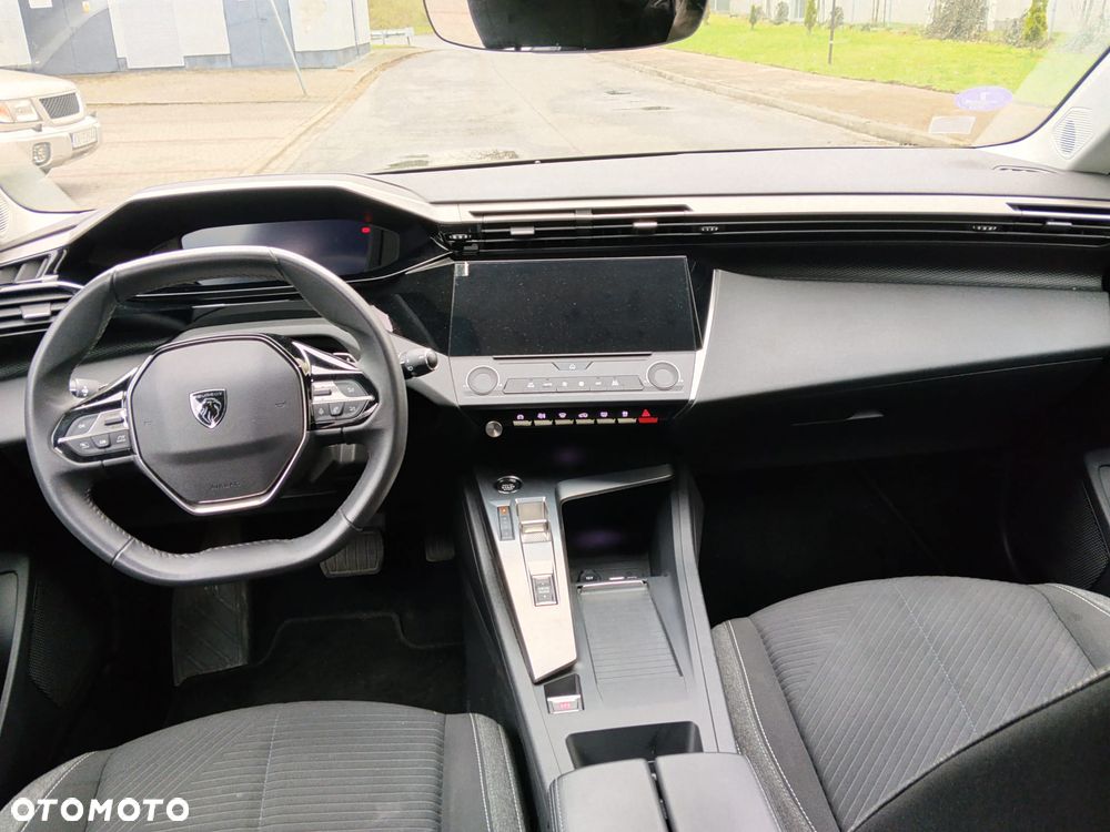 Peugeot 308 180 e-EAT8 GT - 2