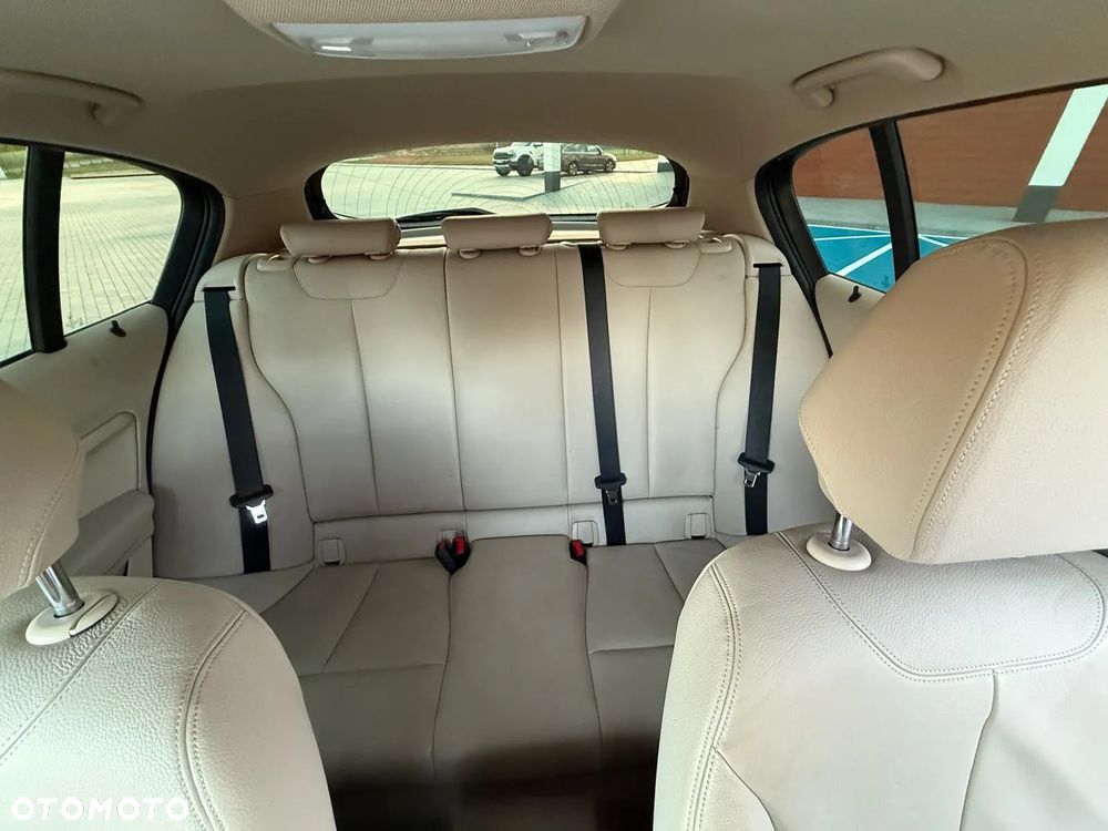 BMW Seria 1 120d - 12