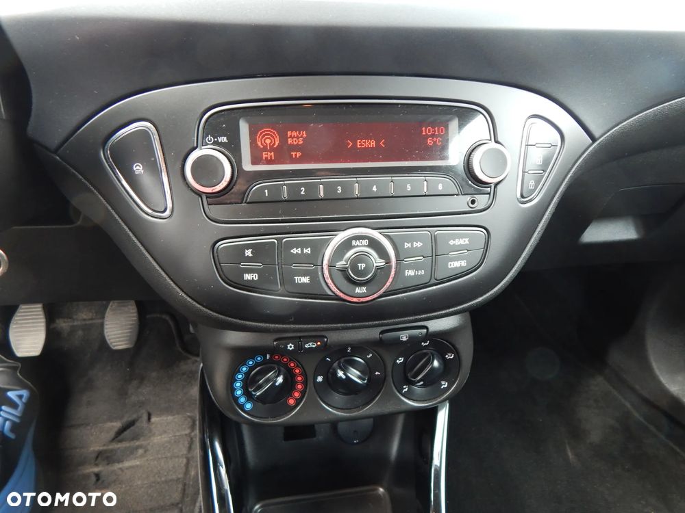 Opel Corsa 1.4 16V Cosmo - 16
