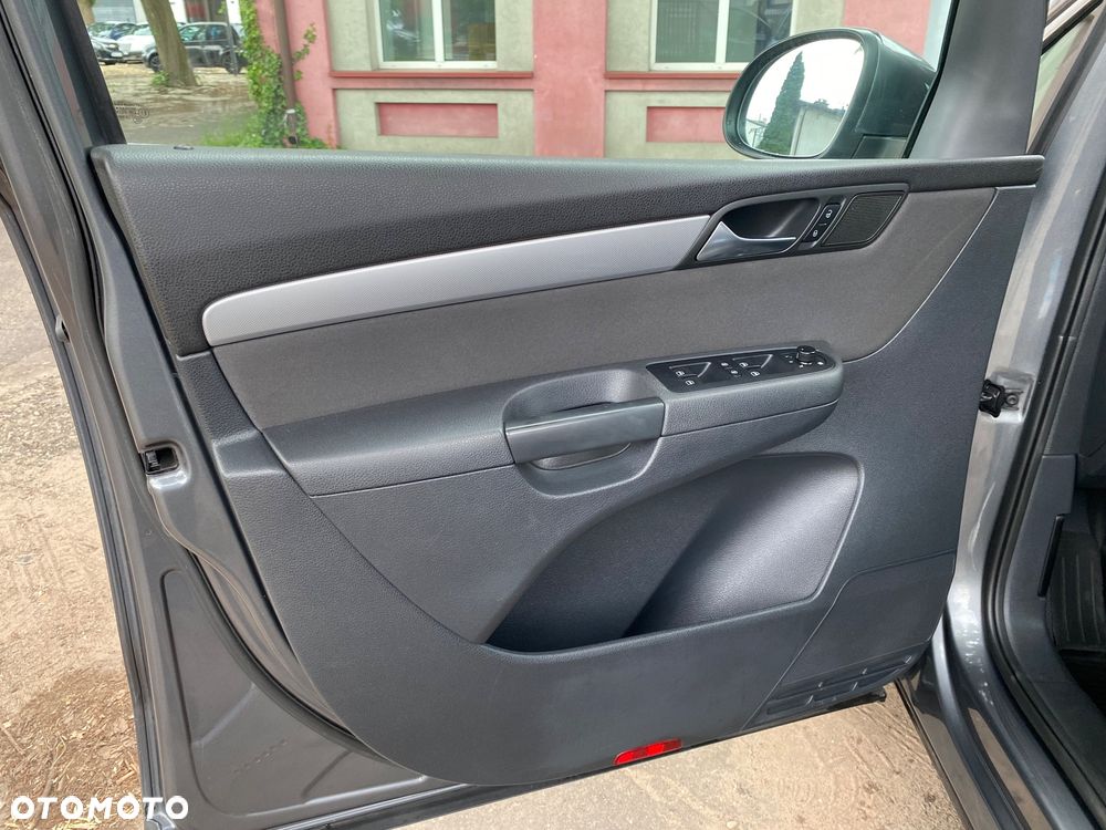 Volkswagen Sharan 2.0 TDI Comfortline - 14