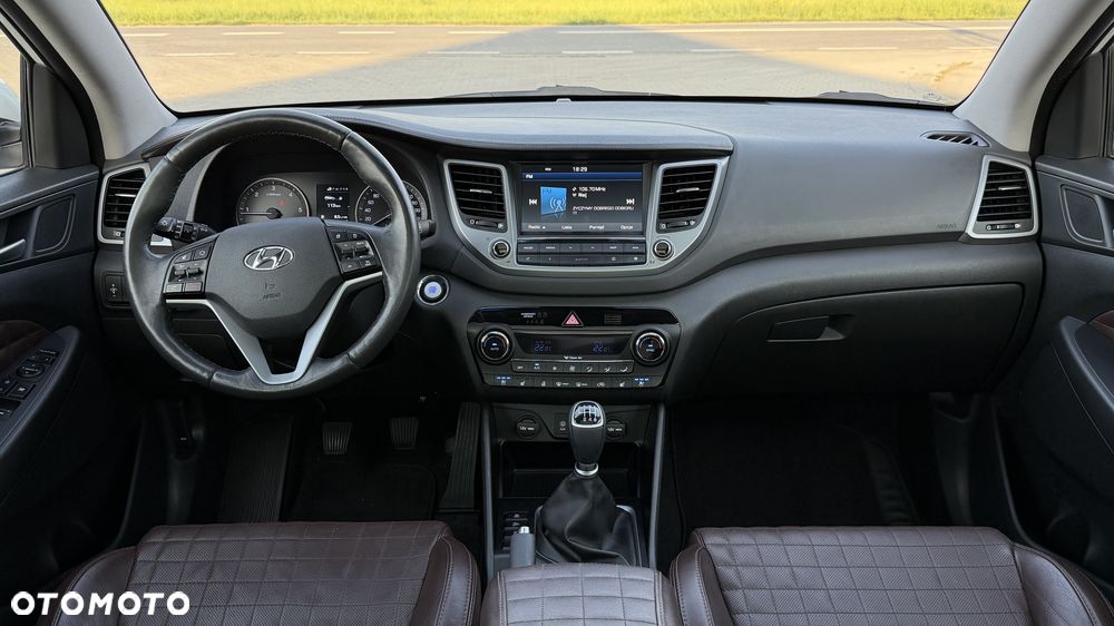 Hyundai Tucson 2.0 CRDi 4WD Passion - 23
