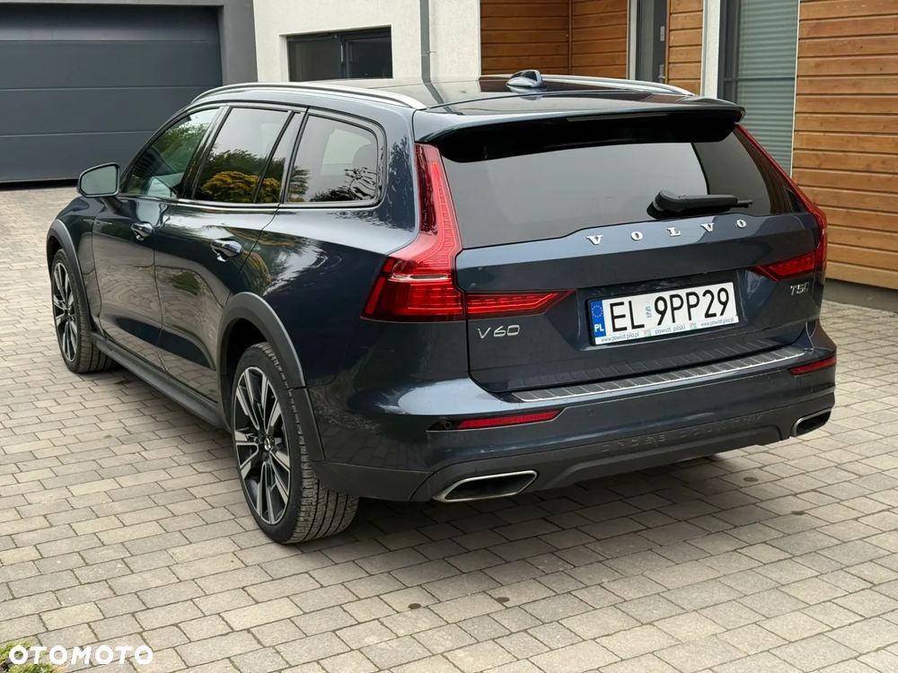 Volvo V60 Cross Country T5 AWD Geartronic - 5