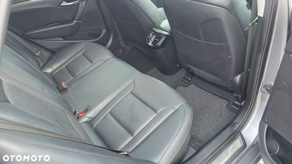 Hyundai i40 Kombi 1.7 CRDi DCT Premium - 23