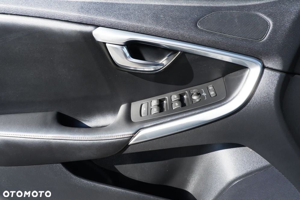 Volvo V40 D2 Powershift Ocean Race - 22
