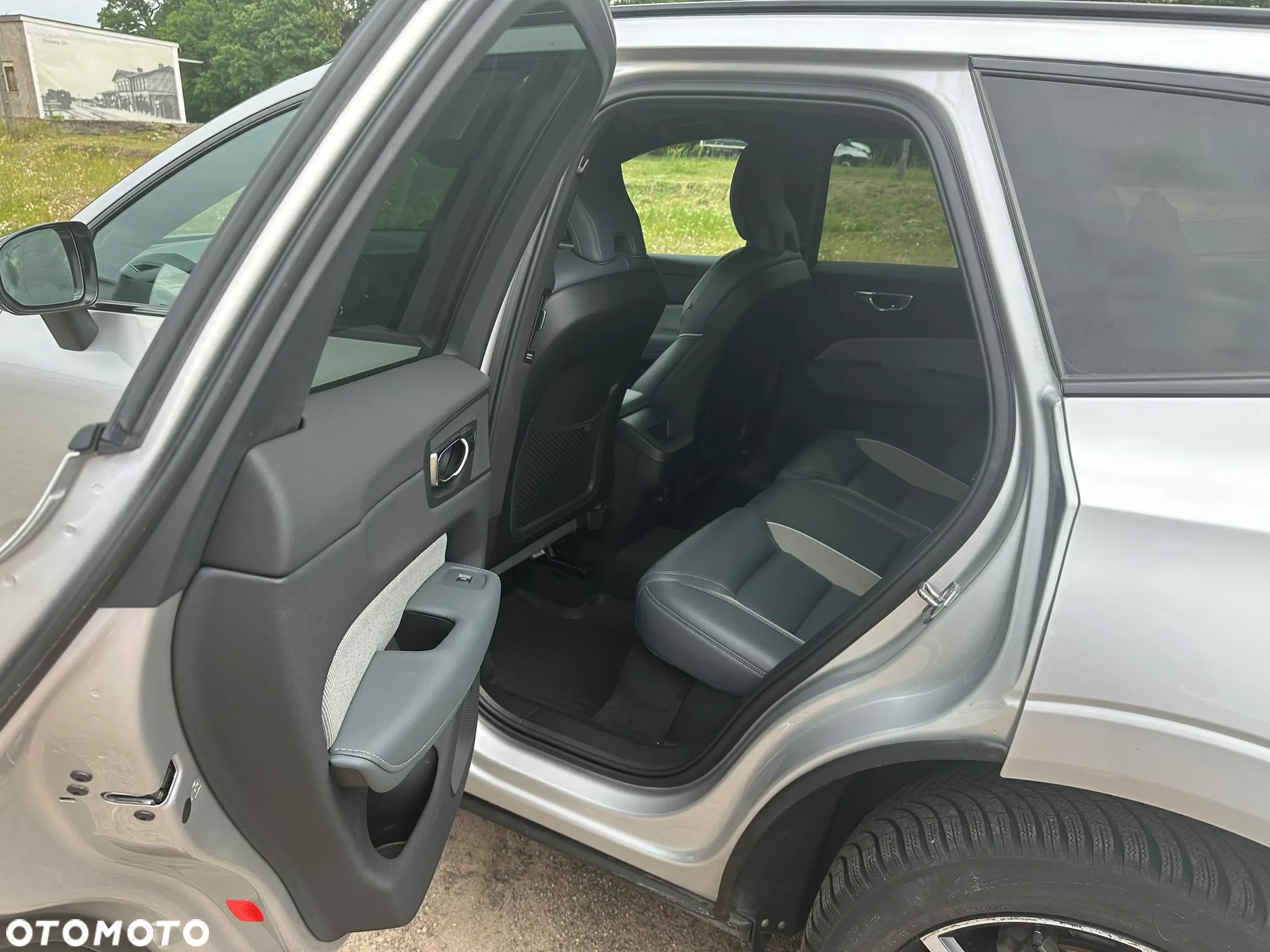 Volvo XC 60 T4 R-Design - 13
